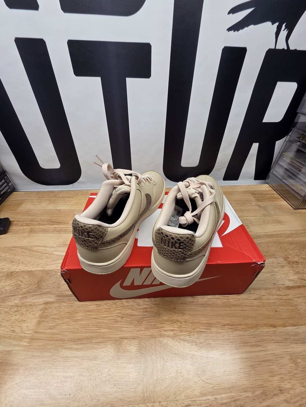 Nike Women's Court Vision Low sneakers - Picture 4 of 4